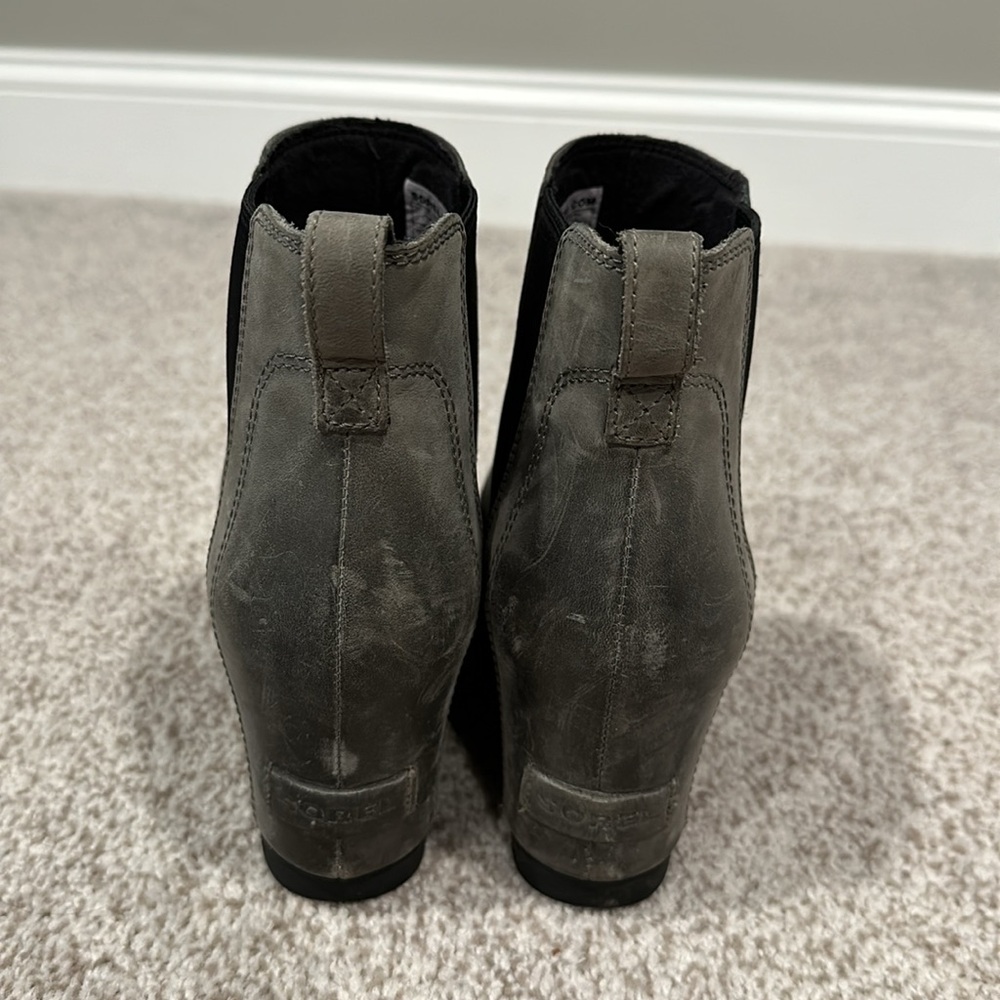 Sorel Lea Wedge Boot In Gray. Size 9. Minimal Wea… - image 4